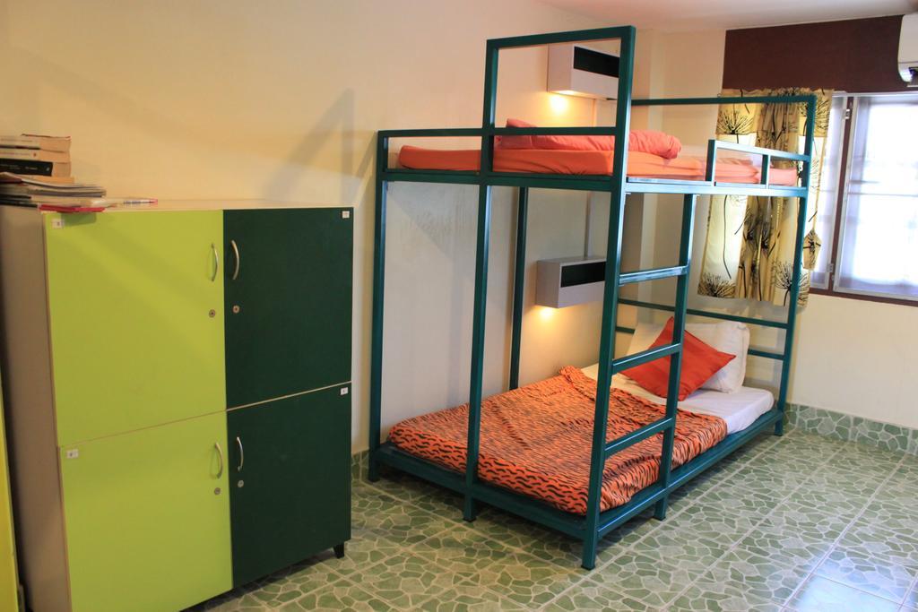 Tid Tarad Hostel Hua Hin
